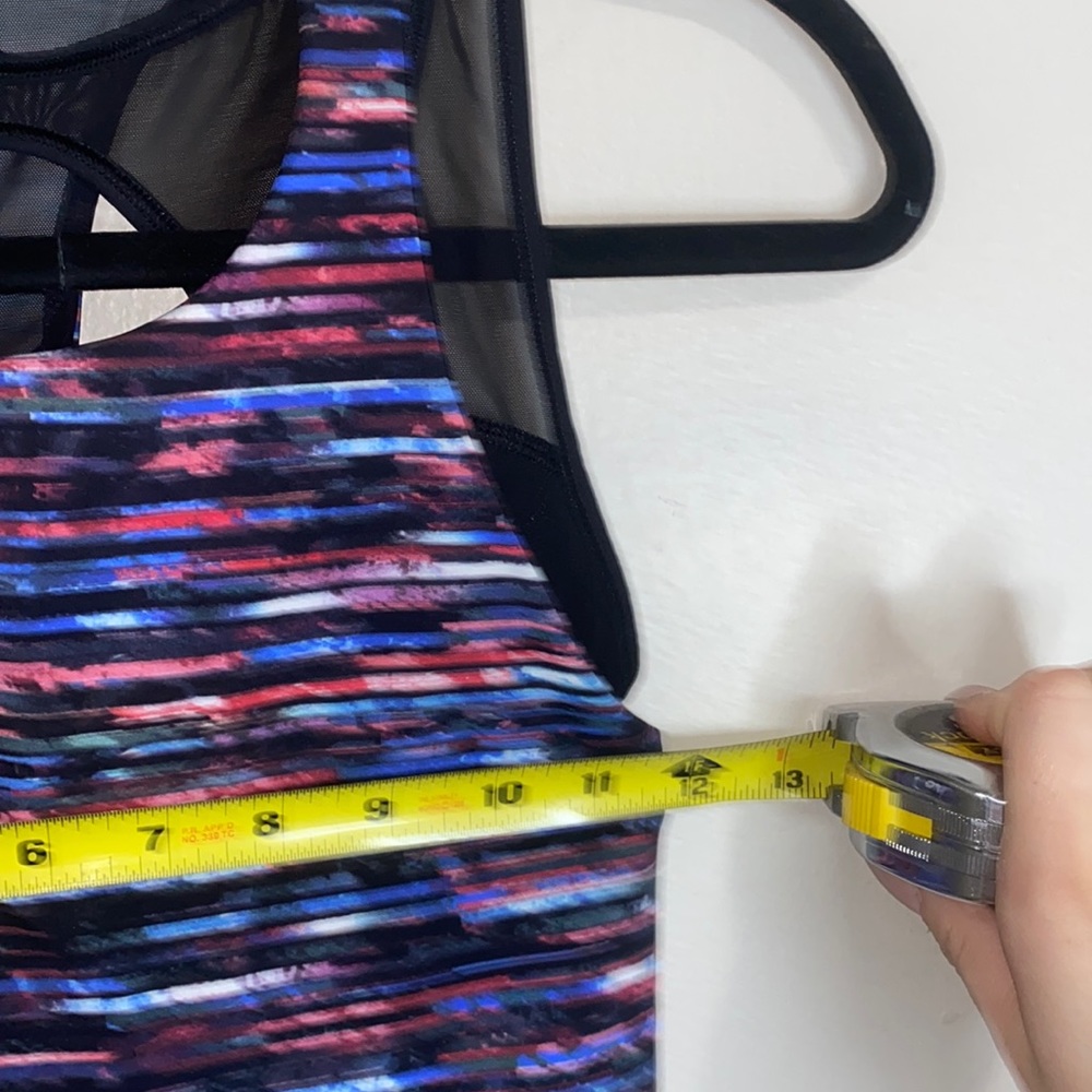 🪿Adorable Lululemon sports bra/ top! - Picture 5 of 7